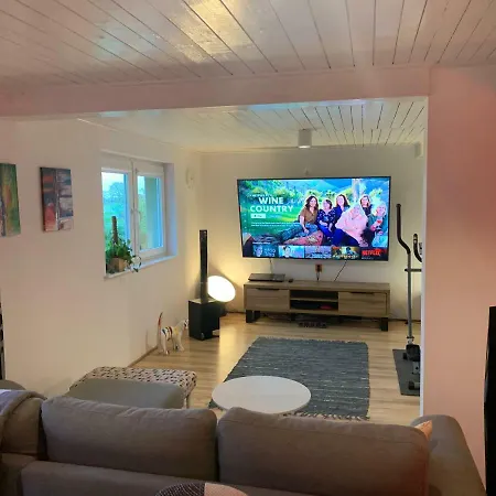 Lesny Apartament דירה *